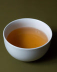 Karen Oolong te i hvidt krus fra Monteaco